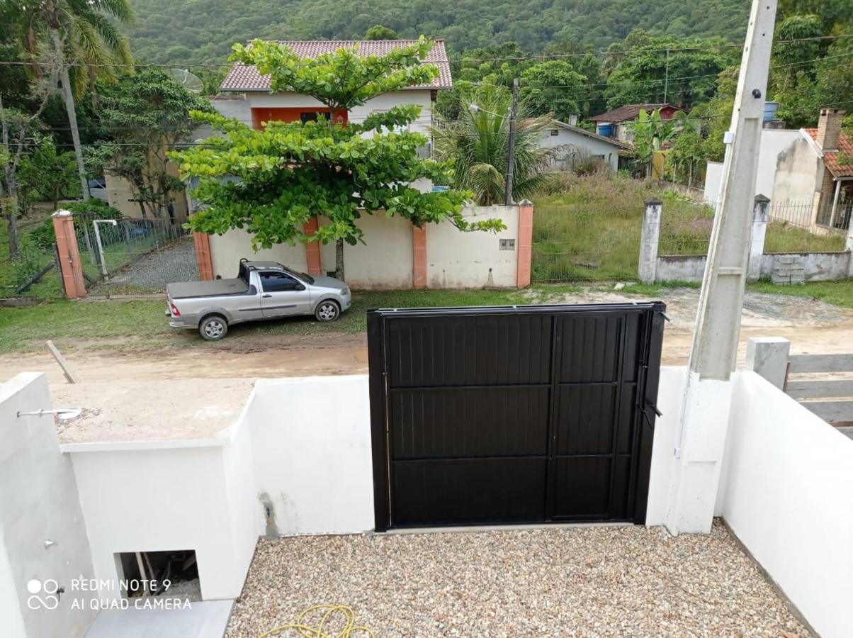 Casa com dois pavimentos nova, em Mariscal Bombinhas Exterior foto